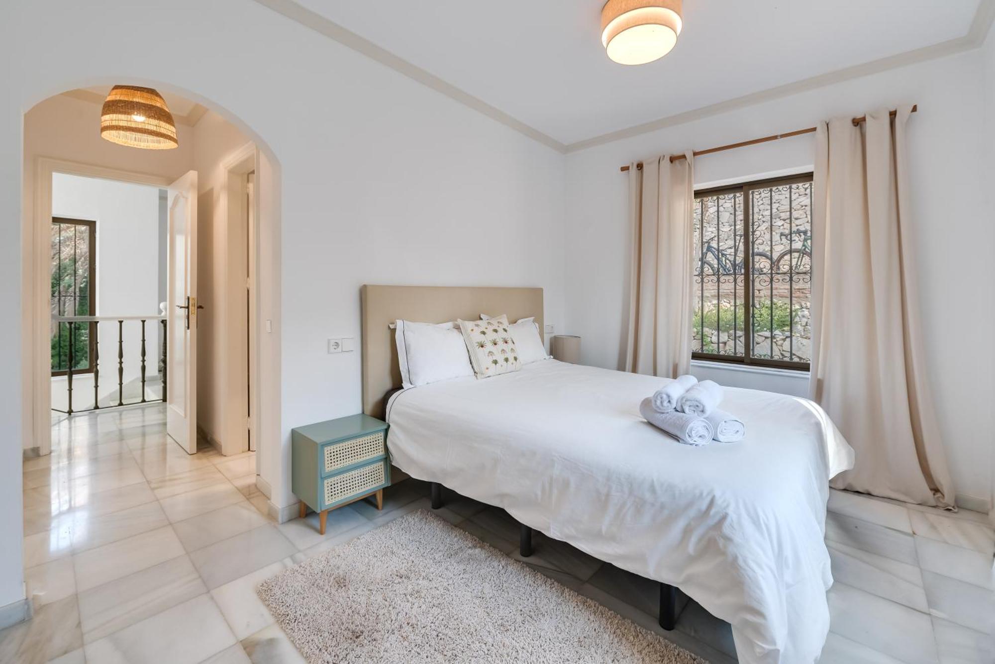 Apartamento Peaceful 4 Bdrm Andalusian W Sea Views