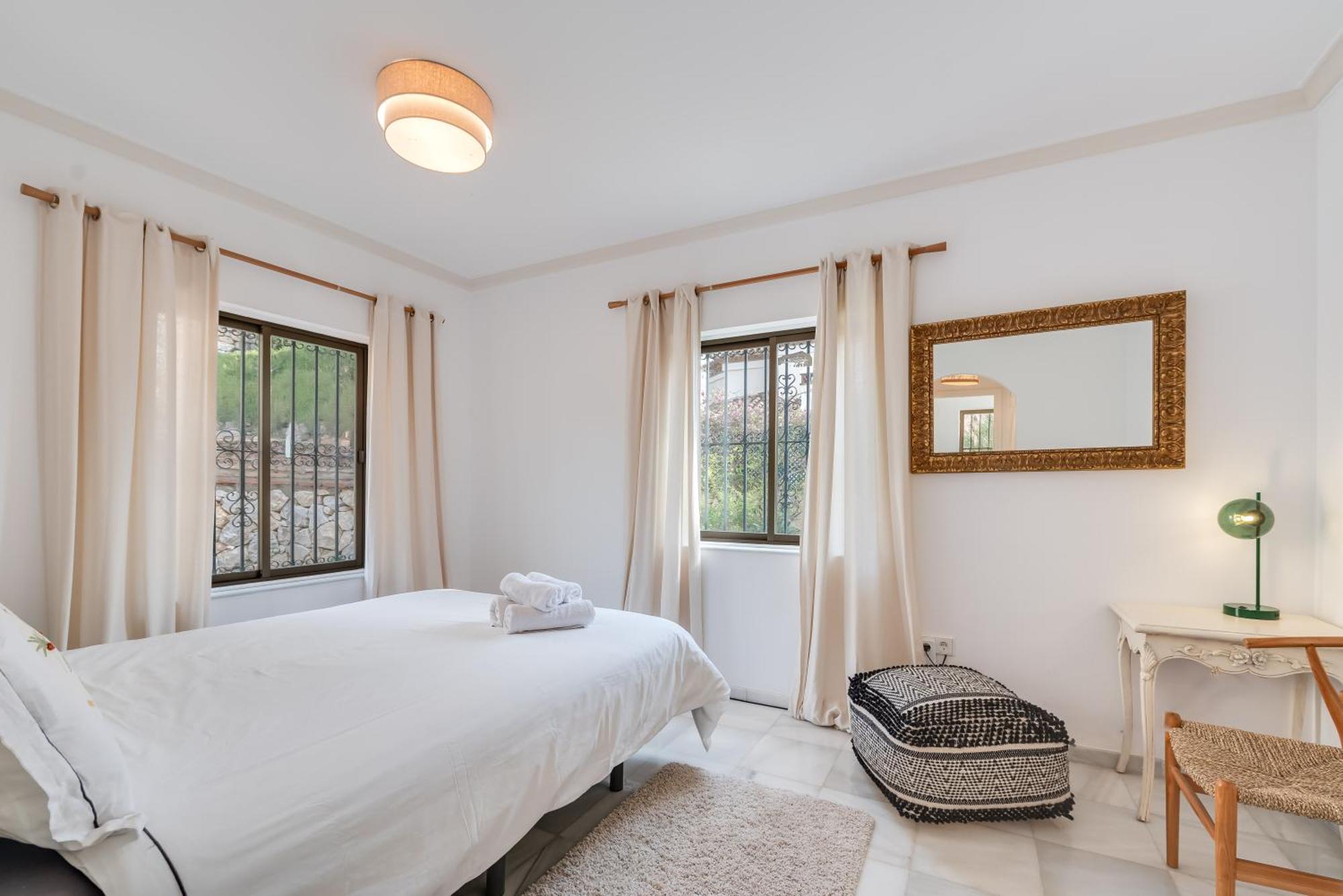 Apartamento Peaceful 4 Bdrm Andalusian W Sea Views