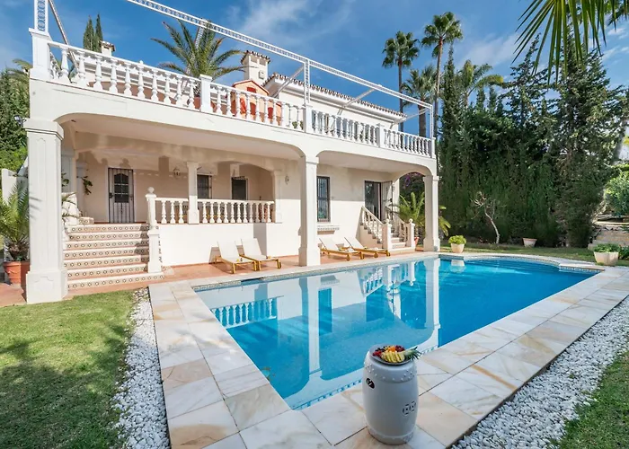 Peaceful 4 Bdrm Andalusian Villa W Sea Views